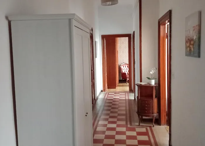 Apartment Meneghina House *
